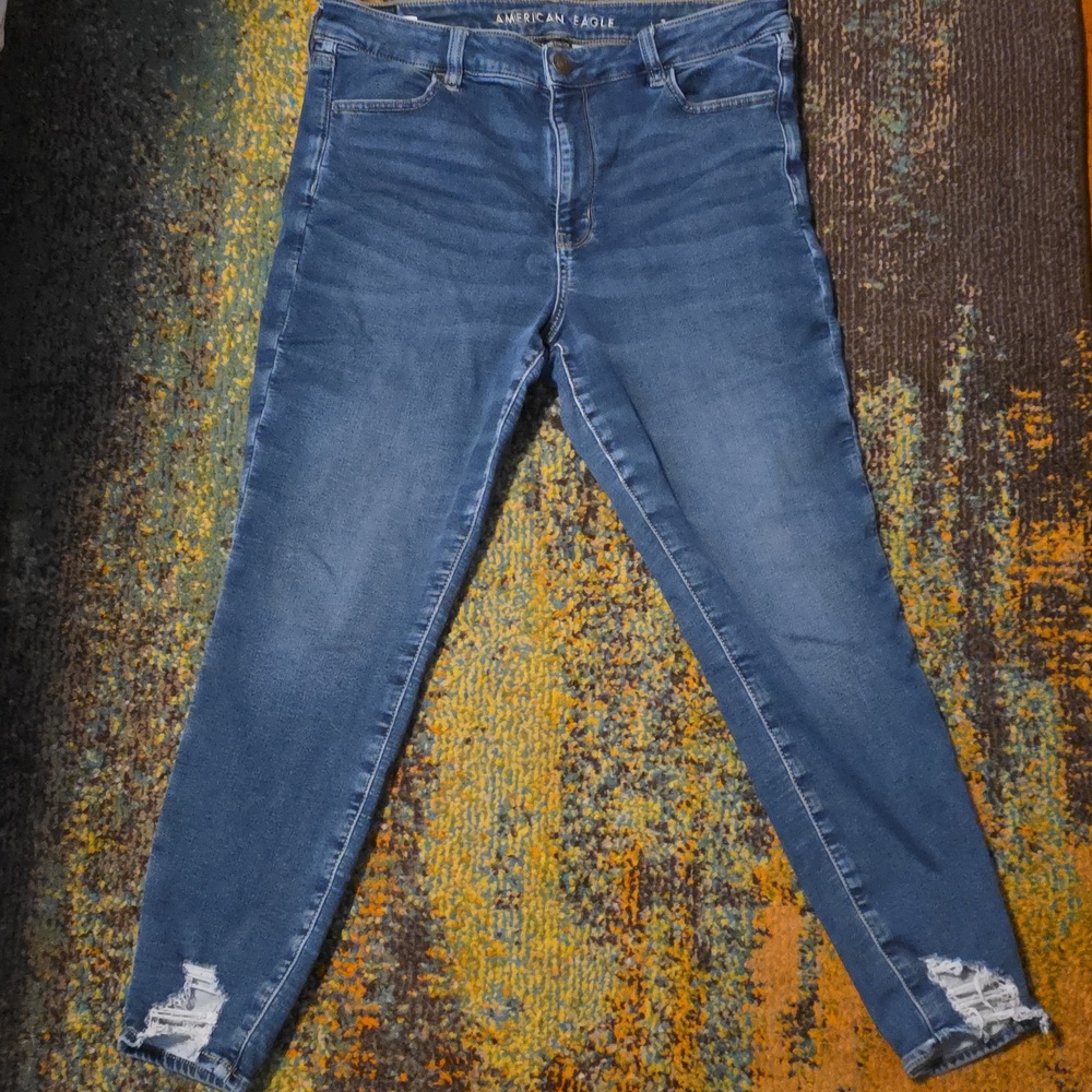 American Eagle Outfitters High-Rise Distressed Women's Jeans